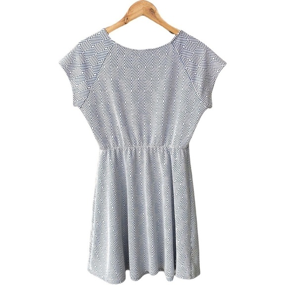 Renee C Dress Flowy Skirt Blue White Party Cocktail Preppy Wedding Spring Medium - Picture 2 of 5